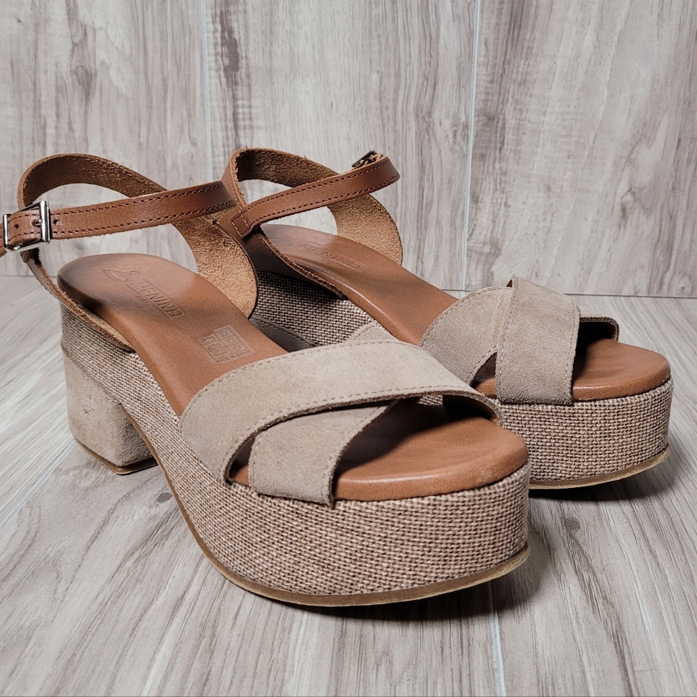 Menina Platform Sandals Women’s Euro 39 Tan Strappy Block Heel Espadrille Style